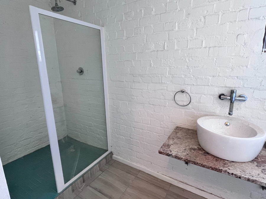 To Let 1 Bedroom Property for Rent in Table View Western Cape